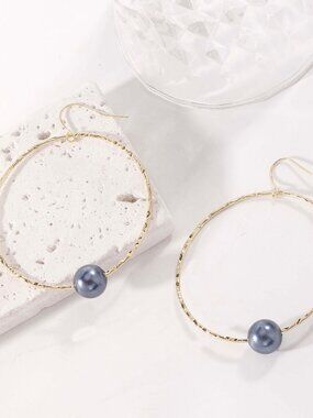 Black Pearl Wire Hoop Earrings